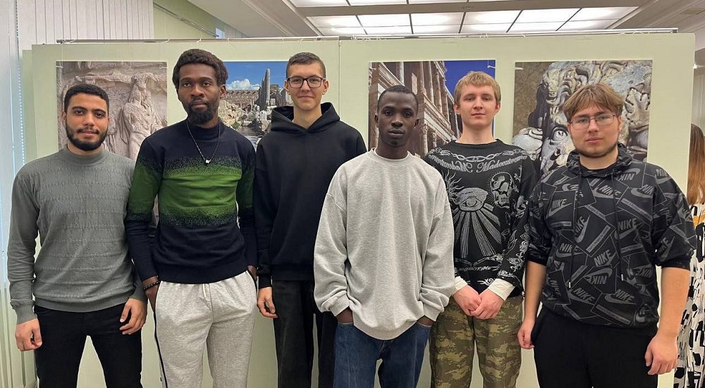 Общее фото с ариканскими гостями Общее фото с ариканскими гостями